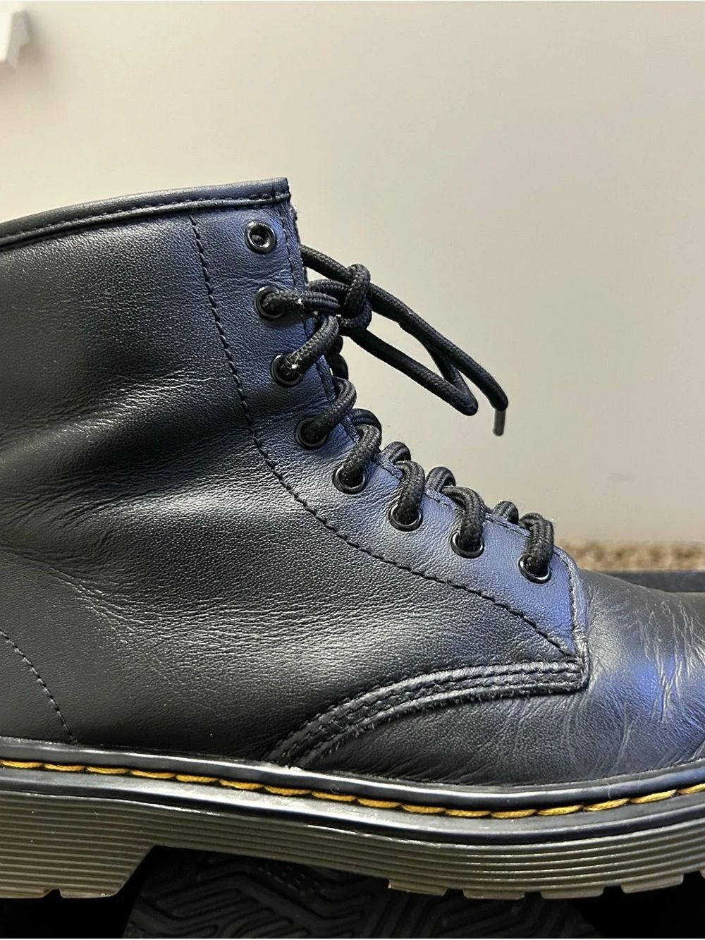 Dr. Martens Kids Black Leather Lace-Up Boots